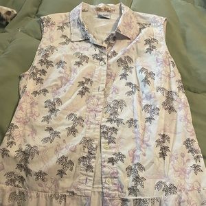 Columbia Women’s Sleeveless Blouse. Size Medium.